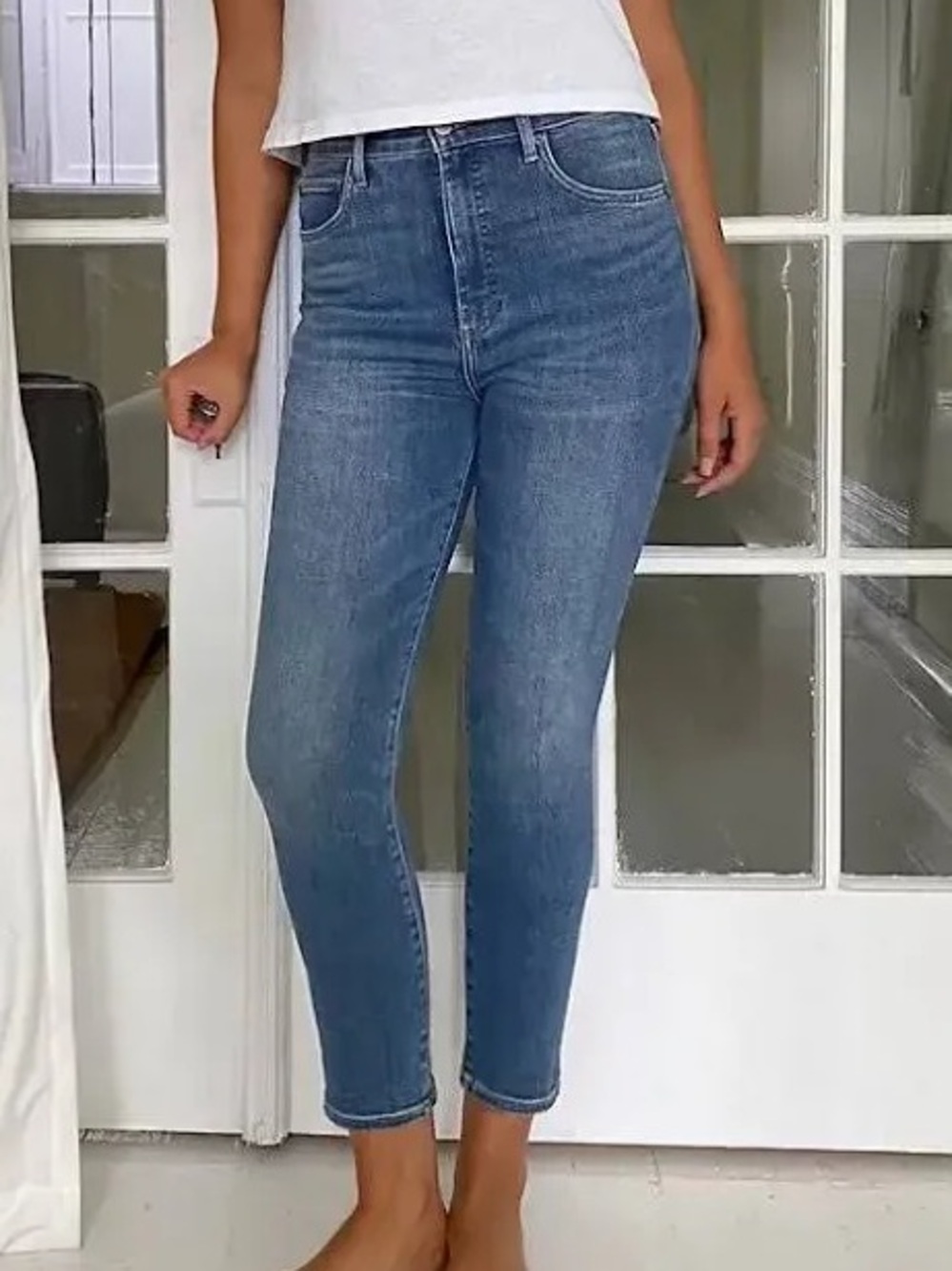 Aritzia Denim Forum The Lola High Rise Skinny Crop - Sz 26